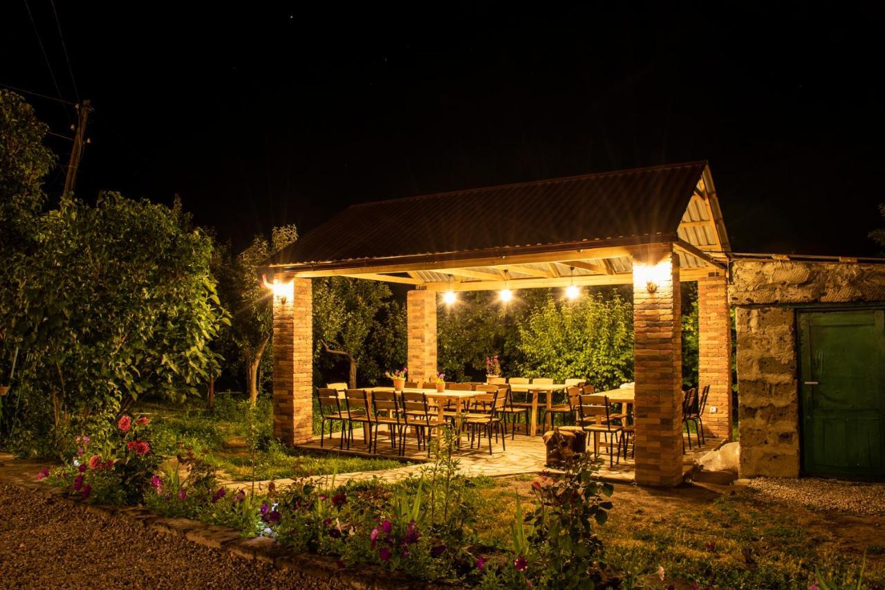 Noosh Guesthouse Ashnak エクステリア 写真