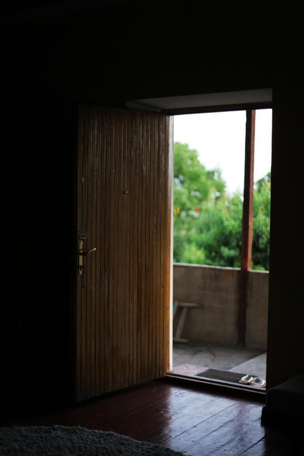 Noosh Guesthouse Ashnak エクステリア 写真